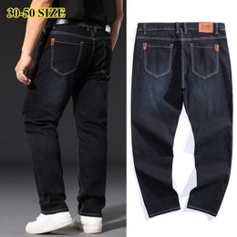 Plus Size 42 44 46 48 50 52 Men's Business Loose Jeans Classic Style Straight Stretch Denim Trousers Male Brand Pants Black Blue 201116