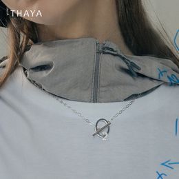 Thaya Fashion Silver Chain Neck Oxygen Molecular Silver Color Platinum Zircon Pendant Necklace 45cm For Women Fine Jewelry gift Q0531