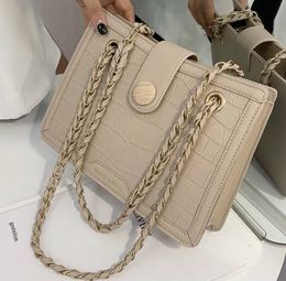 HBP Simple fashion versatile chain crossbody bag one-shoulder envelope bag handbag