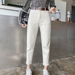 С высокой кнопкой кнопки женщин женские джинсы длиной в брюки бежевые белые карманы гаремы прямые джинсовые брюки для девочек 2021 Корейский стиль Японии