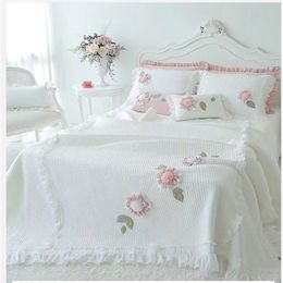 Korean pure cotton princess bubble embroidery patchwork quilt colcha edredones full queen king size 3pcs bed cover/bedspread YW 201021