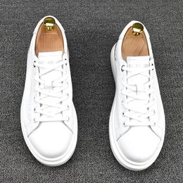 Luxury Design High Quality Men Causal Shoes Spring Autumn Thick Bottom Wedges White Sneakers Platform Trainers Male Walking Leisure Loafers
