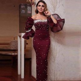 2021 Mermaid Prom Dresses Burgundy Off the Shoulder Beaded Satin Prom Dress Long Sleeves Abaya Arabic Party Gowns