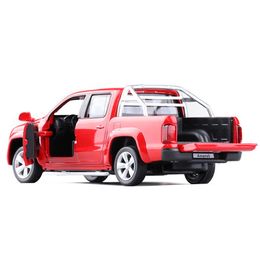 C 1:30 VW AMAROK Pickup Toy Vehicles Model Alloy Pull Back Children Toys Genuine Licence Collection Gift Acousto-Optic Mini LJ200930