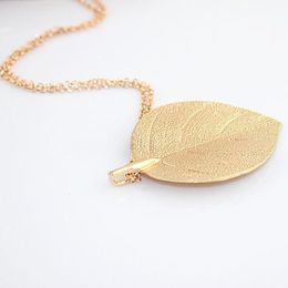 Necklaces Pendant for Women Leaf Pendant Necklace Long Sweater Chain Jewelry Gold Plated Long Chain Pendant Necklace