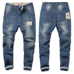 Jeans da uomo Mens 2021 Pantaloni elastici con cuciture mimetiche Pantaloni di marca maschile Nero Blu Taglie forti 42 44 46 48 Large