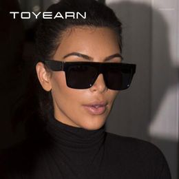 Sunglasses Fashion Designer Vintage Sexy Lady Square Women Rivet Eyewear Flat Top Sun Glasses Female1