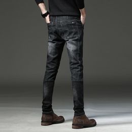 Jeans pour hommes Mens Black 2021 Mode Hommes Casual Slim Skinny Skinny Briker Biker Élasticité Pieds Taille Pantalon long 722