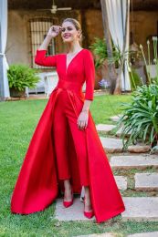 2022 Elegant Red V Neck Jumpsuit Formal Evening Dresses With Detachable Train Prom Gowns Party Wear Pants Suit for Women Custom Made Pageant Dress Vestidos CG001