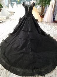 Black Ball Gown Wedding Dress 2021 Gothic Court Bridal Gowns Lace Up Pricness Long Train Beaded Cap Sleeves Wedding Gowns267I