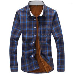 Men's Casual Shirts Wholesale- 2021 Winter Plaid Men Warm Velvet Long Sleeve Flannel Red And Black Cheque Plus Size 5XL Camisa Masculina1