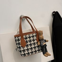 Handbag Foreign Style Thousand Bird Lattice Small Bag Female 2021 Fashion Simple Messenger Autumn Portable Bucket 022