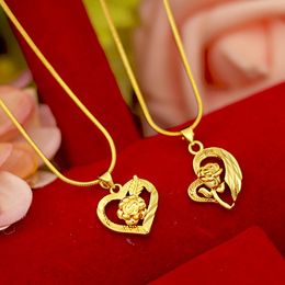 Classic Women's Wedding Engagement Jewellery 18k Gold Pendant Necklaces Elegant Flower Clavicle Chain Necklace for Girlfriend Q0531