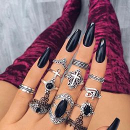 Cluster Rings 11 Pcs/set Bohemian Retro Gem Geometry Cross Peach Heart Crown Ring Set Lady Charm Jewelry Bff Dating Valentine Day Gift1