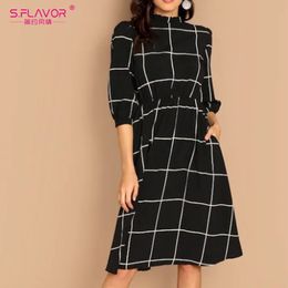 S.FLAVOR Stand Collar Simple Plaid Dress Autumn Winter Elegant Women 3/4 Sleeve Knee Length Dress Casual A Line Dress 201029