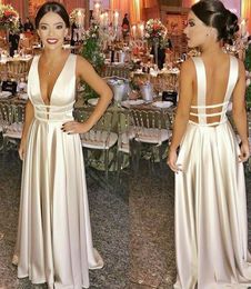 Long A-Line Deep V-Neck Satin Prom Dresses with Pockets Floor Length Party Dress Zipper Formal Evening Gowns for Women