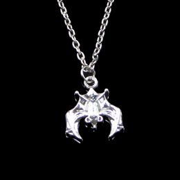 Fashion 20*17mm Upside Down Bat Vampire Dracula Pendant Necklace Link Chain For Female Choker Necklace Creative Jewelry party Gift