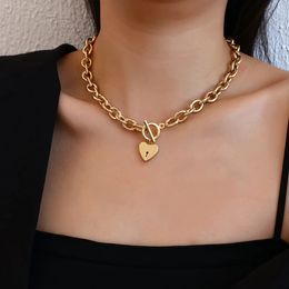 Thick Chain Clasp Gold Colour Claps Necklaces Heart Pendant Necklaces for Women Minimalist Choker Necklace Fashion Jewellery