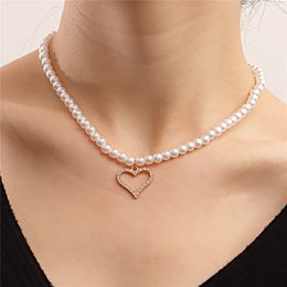 Kpop Harajuku Pearl Chain Hollow Crystal Heart Pendant Necklace for Women Wedding Bridal Choker Fashion Neck Jewelry