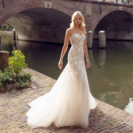 Sexy Strapless Appliques Lace Mermaid Wedding Dress Backless Illusion Custom Made Short Train Bridal Dresses Robe De Mariée