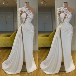 New Sexy A Line Wedding Dresses One Shoulder High Side Split Lace Appliques With Flowers Sweep Train Plus Size Formal Bridal Gowns 0424 0506