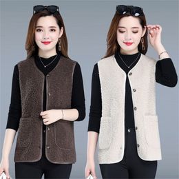 5XL 6XL Lamb Wool Autumn Winter Coat Women Jacket Fleece Shaggy Warm Sleeveless Waistcoat Overcoat Single Breasted Outwear Vest 201214