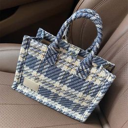 Luxury Designer Handbags High Capacity Bag Fashion Versatile Plaid Mesh Red Minority Messenger Bags Female Portable Tote Bag