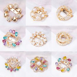 Korean Fashion Gold Plated Wedding Brooches Simulated Pearl Rhinestone Brooch Flower Collar Dressing Hijab Pins Fashion Jewelry
