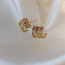 French Minimalist Blingbling Rhinestone Filled Chain Three Rows Wide Cuff Shape Stud Earrings for Women Small Huggies Earrring