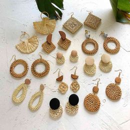 Handmade Bohemian Wooden Rattan Wicker Straw Drop Earrings for Women Girls Vintage Geometric Declaration Earrings G220312