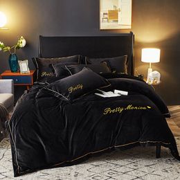 Gray black Luxury Fleece fabric Bedding sets Queen King size Embroidery Bed Duvet cover Bed sheets linen set T200706