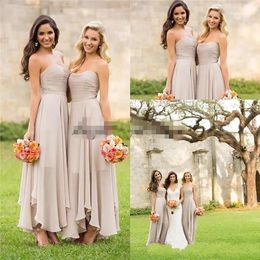 2021 Simple Chiffon A Line Bridesmaid Dresses Boho Garden Beach Strapless Maid Of Honour Gowns Plus Size Wedding Guest Party Dress AL7223