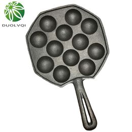 Duolvqi 12 Cavities Takoyaki Pan Takoyaki Maker Octopus Small Balls Baking Pan Home Cooking Tools Kitchenware Supplies 201223