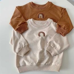 Primavera Bambino Neonate Ragazzi Arcobaleno Ricamo Felpe Top Bambini T-shirt a maniche lunghe in cotone Abiti 220115