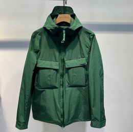 2022 new Designer mens coat man jacket men jackets Outwear Windbreaker Zipper hoodie clothes parka coats Outside Men's parkas M-XXL