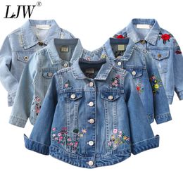 Mädchen Jeansjacke Mantel Blumenstickerei Neue Mode Kinder Frühling Herbst Mantel Kinderjacke Babymantel Mädchen Babyjacke LJ200828