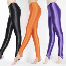 Lunamy Glossy Stirrup Stockings Women Shiny Pantyhose Sexy Dance Pants Shimmery Sports Yoga Pants Glitter Female Tights H1221