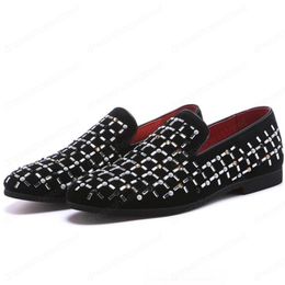 Luxury Men Men Leather Shoes Fashion Moccasins Rhinestone Slip On Men's Flats Loafers Male Shoes Nightclub shoes