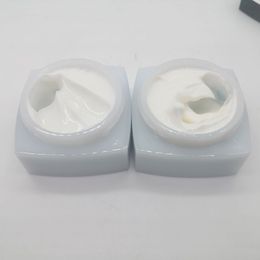 Cream Hydra Beauty GelCreme & Creme CH Hydrataion Protection Eclat Hydration Radiance Poids Net 50g Wt 1.7oz-123