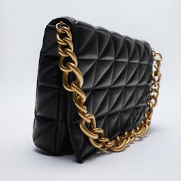 Women's Shoulder Bags 2021 Metal Thick Chain Diamond Quilted Purse Luxury Handbag Women Clutches Lady Tote Cross Body