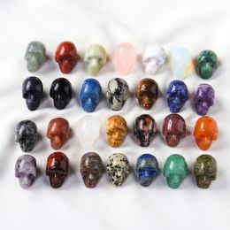 Natural Crystal Stone Ornaments Skull Carved Skeleton Shape Reiki Healing Quartz Mineral Tumbled Gemstones Hand Piece Home Decoration Accessories Gift 1inch