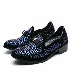 Glitter Crystal Men Velvet Loafers Luxury Rhinestone Noble Mens Dress Shoes Business men Wedding Performing Shoes