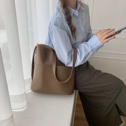 2021 Luxurys Designers handbag famous women bags Classic Vintage handbags pocket woman leather female Europe top quality Ladies Fahsion shoulder bag