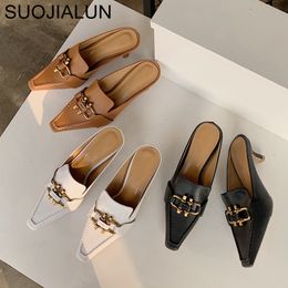 SUOJIALUN 2020 Summer Fashion Brand Mules Slipper Med Heel Outsides Ladies Slides Pointed Toe Slip On Luxury Beach Mules Shoes X1020