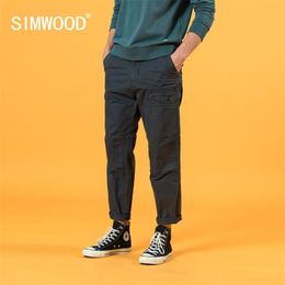 SIMWOOD Autumn New Cargo Pants Men 100% Cotton Loose Tapered Garment Washed Vintage Tactical Ankle-length Trousers 201110