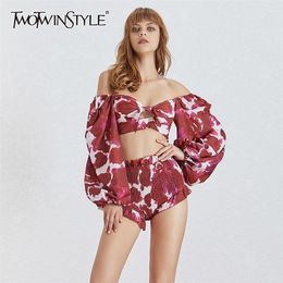TWOTWINSTYLE Sexy Print Beach Women Suit Square Neck Lantern Sleeve Hollow Out Crop Tops High Waist Shorts Two Piece Set Female T200702