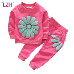 LZH abbigliamento infantile 2020 autunno inverno neonate vestiti T-shirt + pantaloni vestito del vestito del bambino vestiti per ragazze Set vestiti appena nati LJ201221
