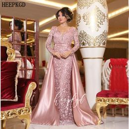 Dusty Pink Lace Long Sleeves Mermaid Evening Dress Detachable Train V Neck Plus Size Middle East Muslim Prom Party Dresses LJ201123