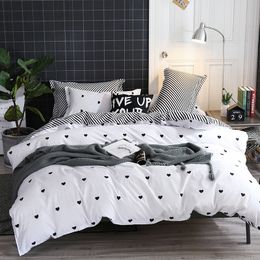 Bonenjoy Black and White Bed Linen Set King Size Heart Printed Bedding Sets ropa de cama y edredones Queen Bed Cover Bedding 201113