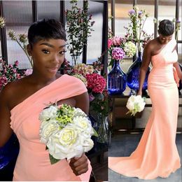 2023 African Bridesmaid Dresses Peach Pink Mermaid One Shoulder Pleats Garden Long Wedding Guest Gowns Custom Maid Of Honour Dresses Floor Length